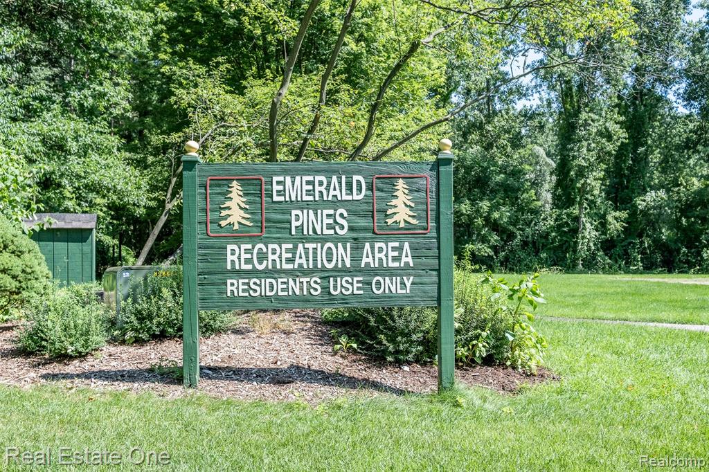4079 Cumberland Court, Commerce Twp, MI 48390 — Photo 62