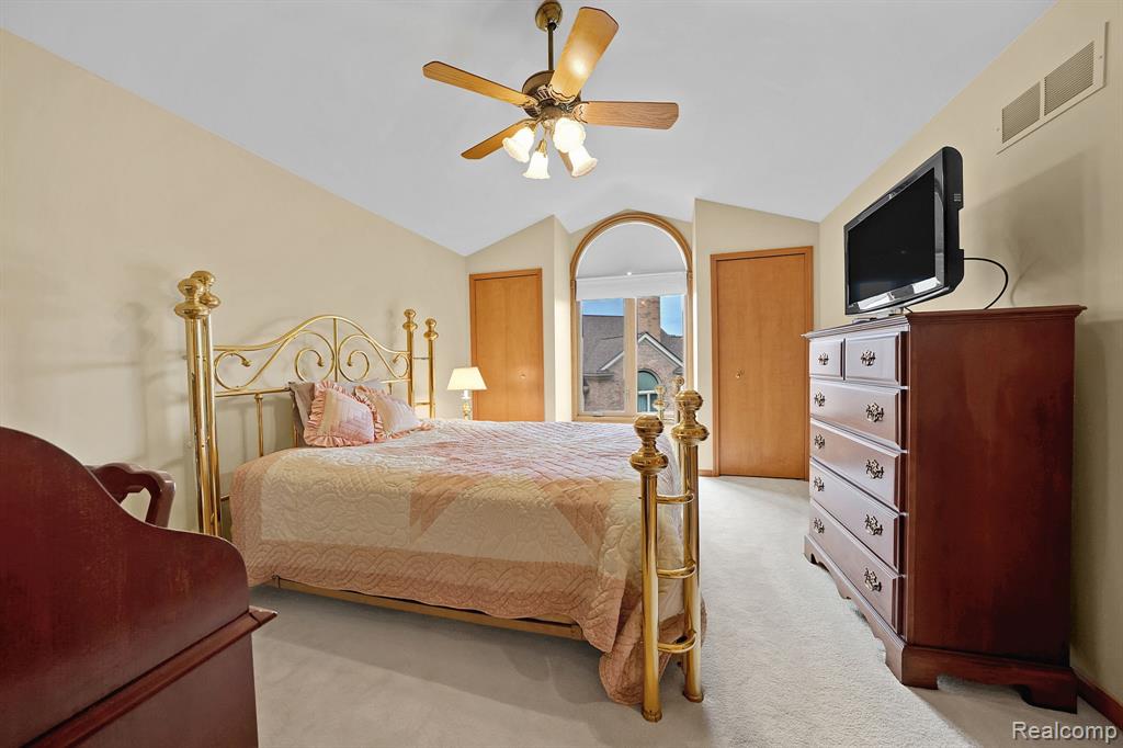 43134 Napa Drive, 35, Sterling Heights, MI 48314 — Photo 23
