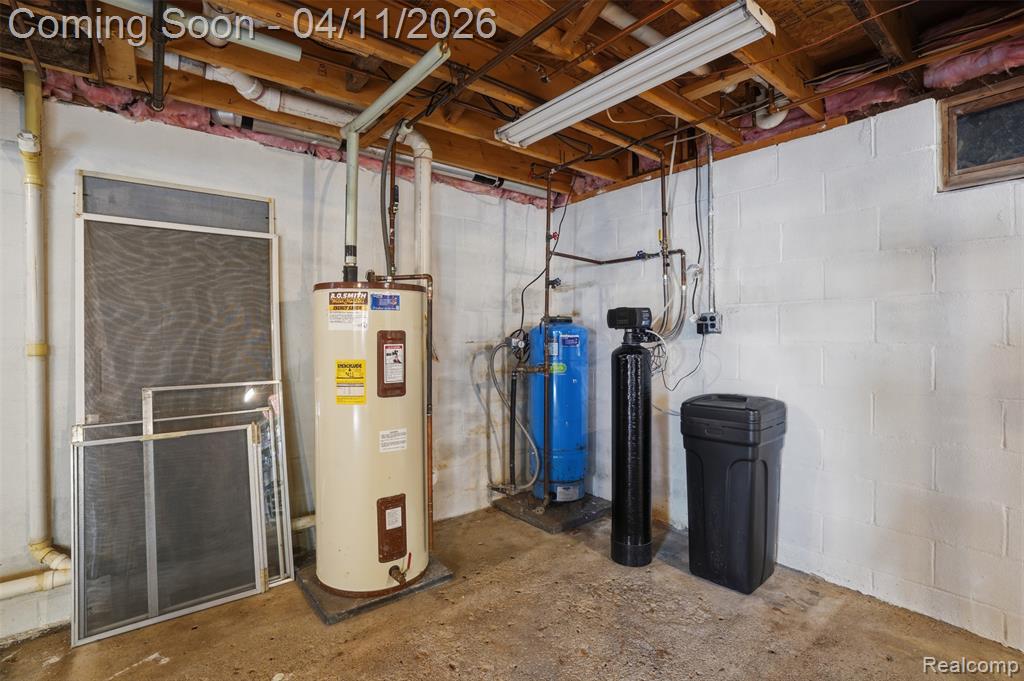 8520 Pontiac Trail, South Lyon, MI 48178 — Photo 24
