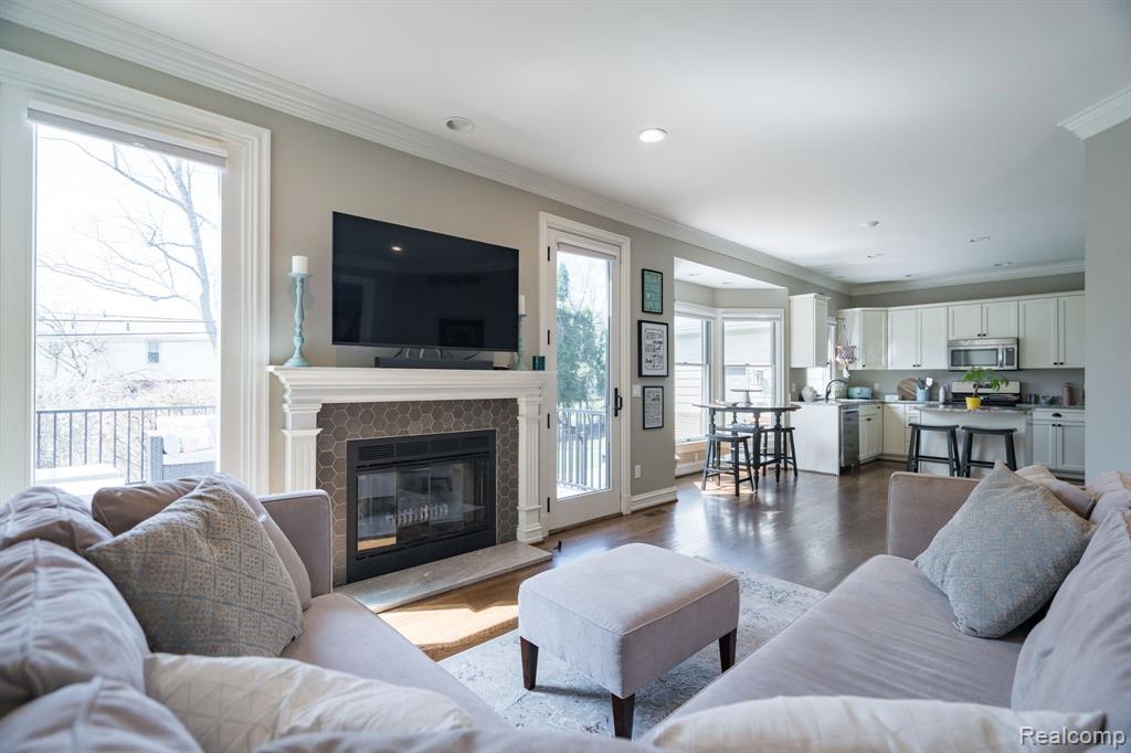 411 CHERRY TREE Lane, Rochester Hills, MI 48306 — Photo 8