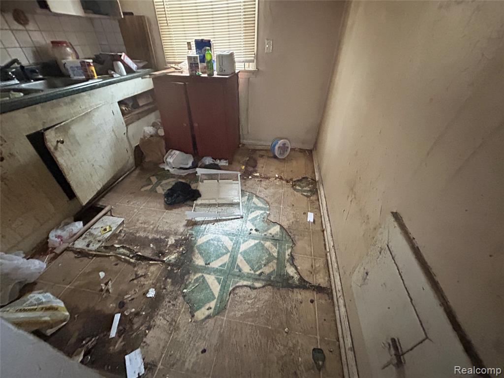 20233 Roselawn Street, Detroit, MI 48221 — Photo 7