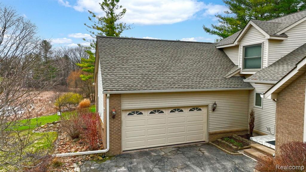 950 Hidden Valley Drive, Lake Orion, MI 48362 — Photo 51