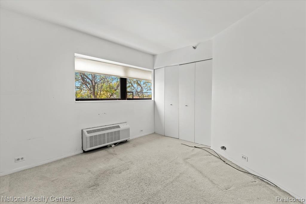 5000 Town Center, 408, Southfield, MI 48075 — Photo 15