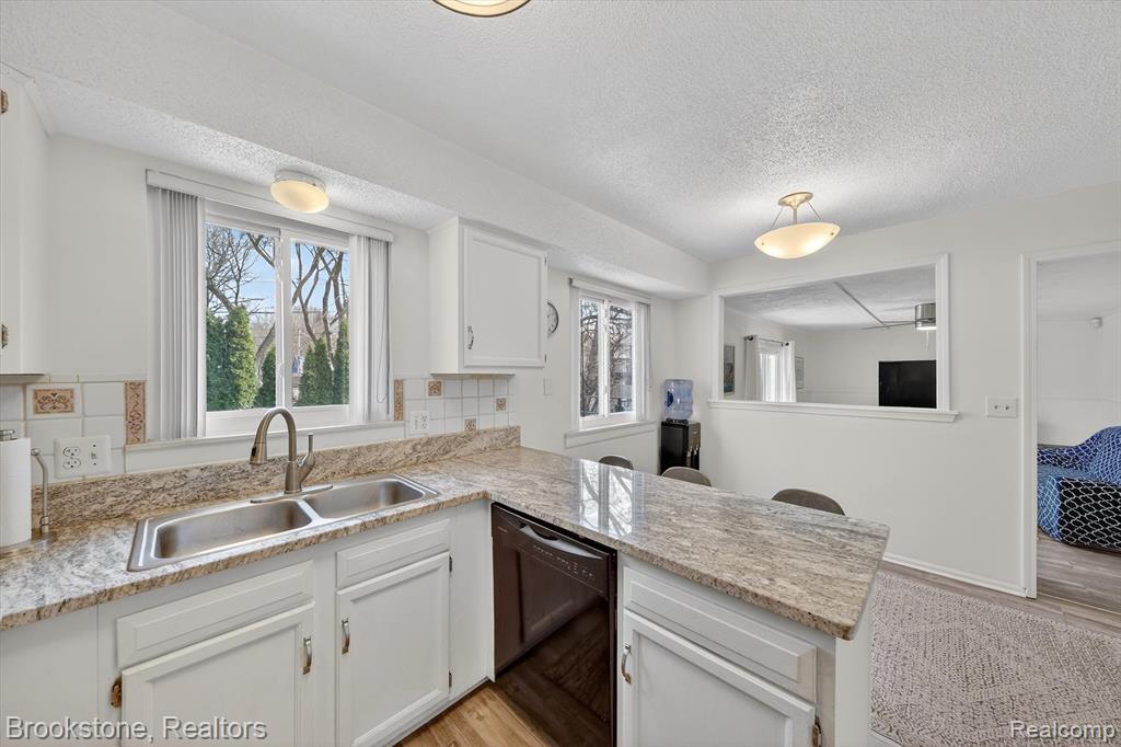 472 Westlawn Street, Ypsilanti, MI 48197 — Photo 12