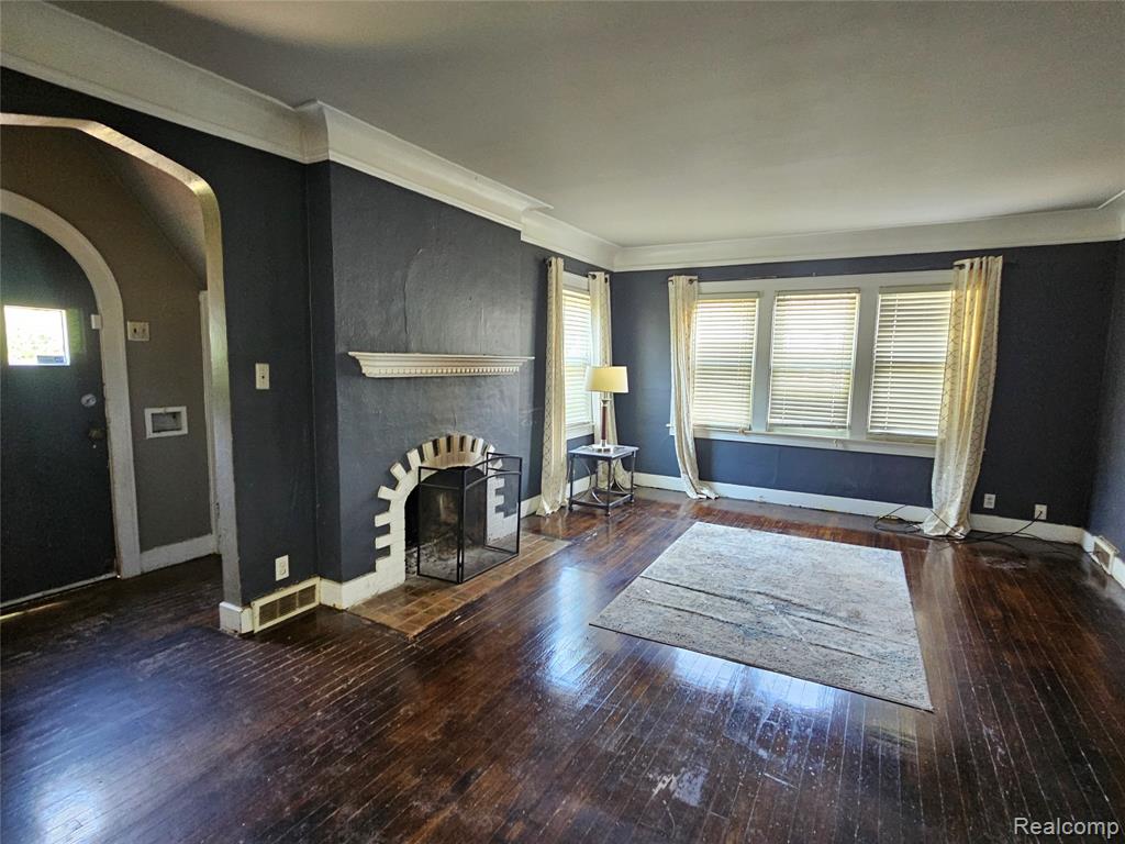 607 Roome Court, Flint, MI 48503 — Photo 6