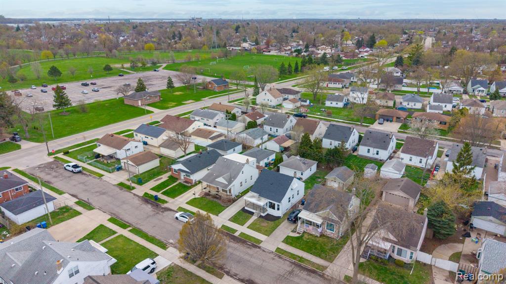 437 Mayflower Avenue, Lincoln Park, MI 48146 — Photo 42