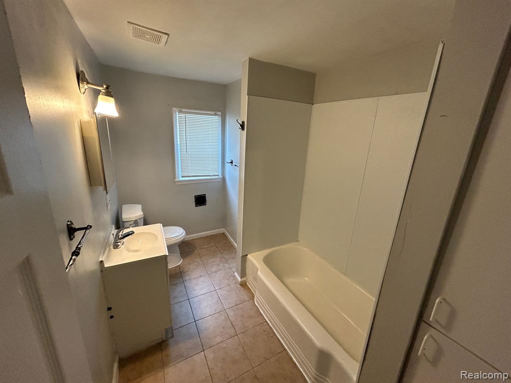 7576 STUDEBAKER Avenue, Warren, MI 48091 — Photo 9