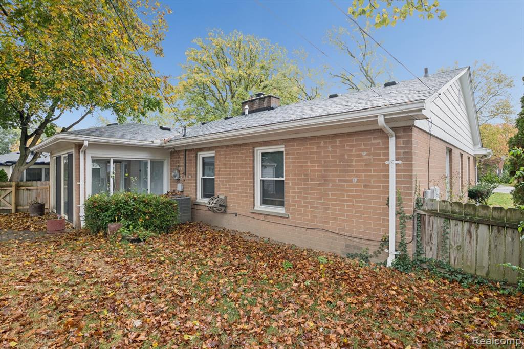 32463 Sheridan, Beverly Hills, MI 48025 — Photo 41