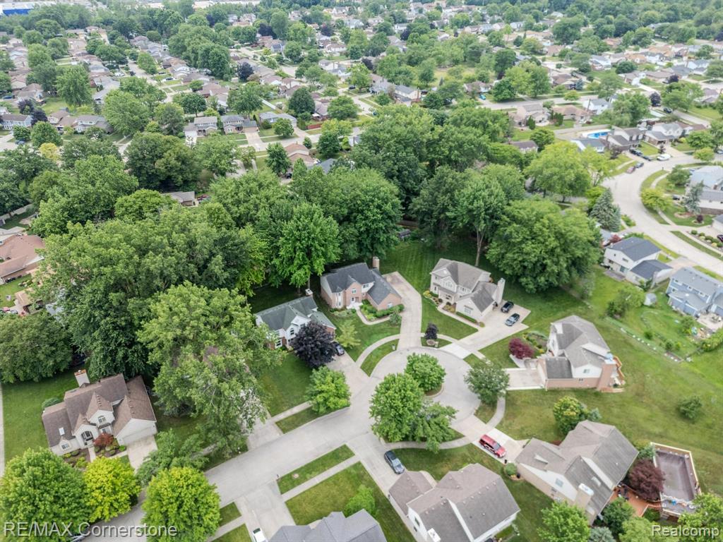 41899 CONNERWOOD Court, Canton, MI 48187 — Photo 58