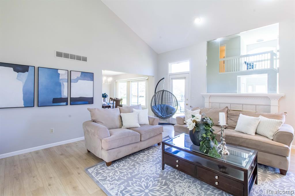 42852 SANDSTONE Drive, Novi, MI 48377 — Photo 7