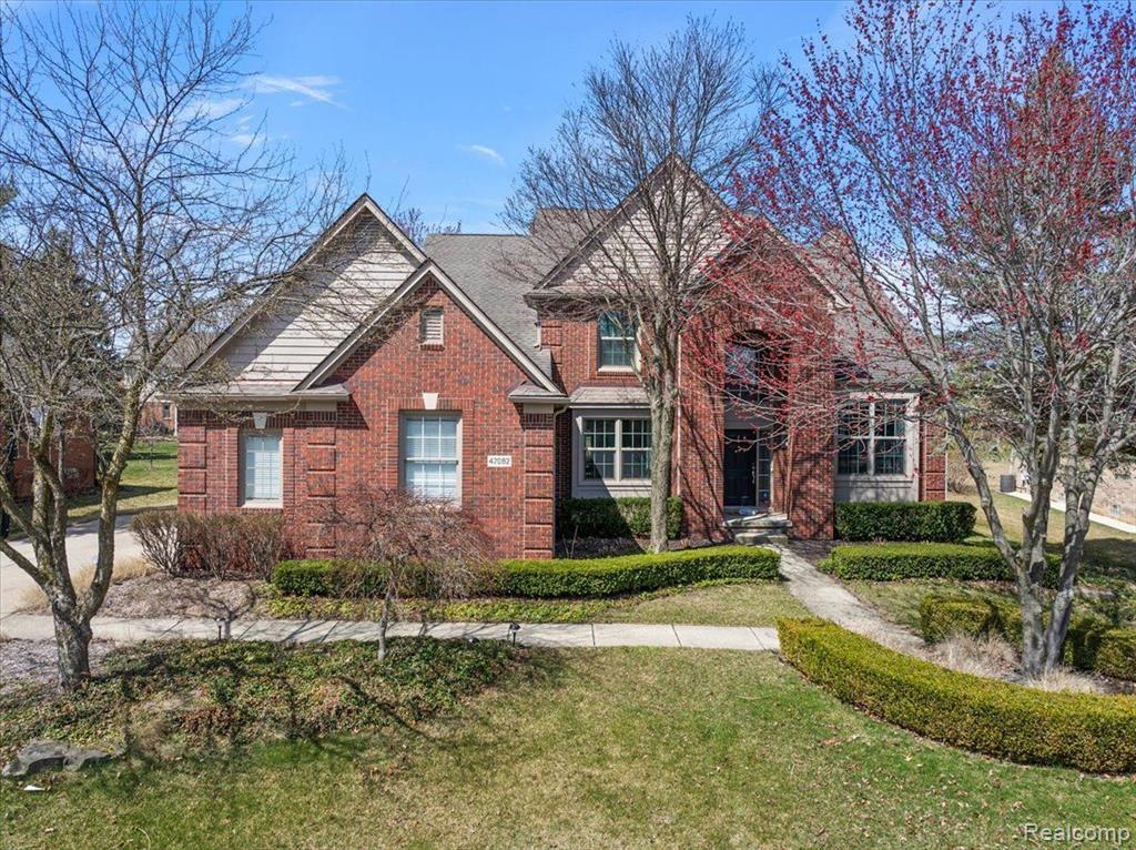 47082 NORTHUMBERLAND Street, Novi, MI — Photo 2