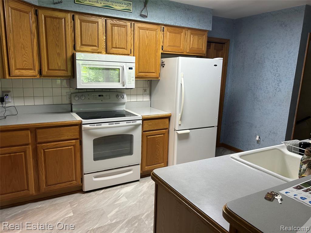 11030 Marshall Road, South Lyon, MI 48178 — Photo 20