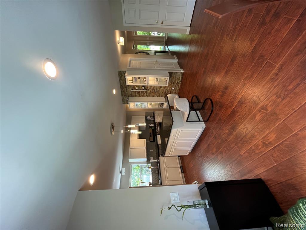 5872 Three Ponds Court, West Bloomfield, MI 48324 — Photo 5