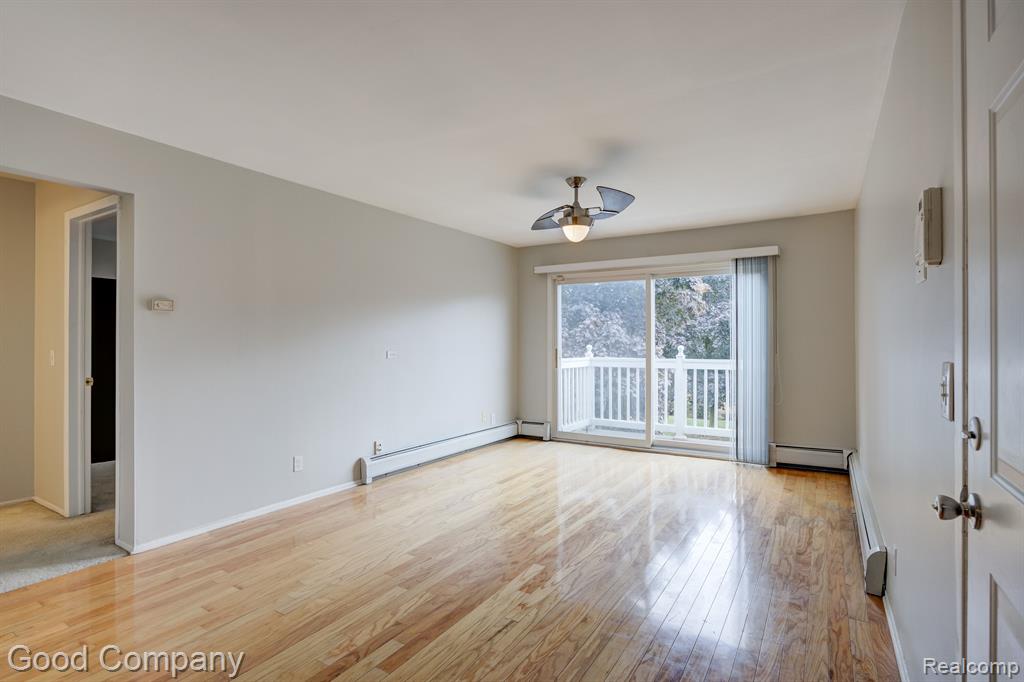 2445 TORQUAY Avenue, 203, Royal Oak, MI 48073 — Photo 2