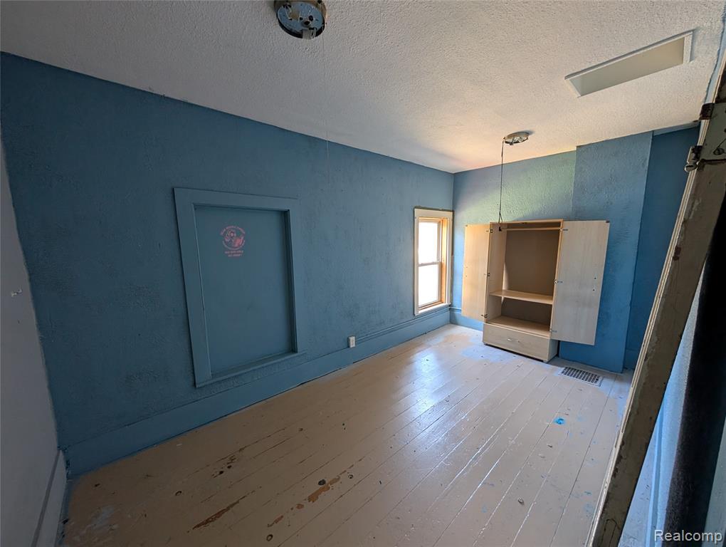 10611 W Saint Charles Road, Sumner, MI 48889 — Photo 10