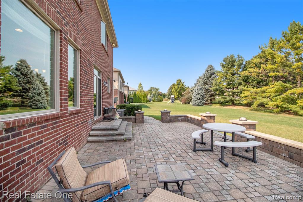 47466 VALENCIA Circle, Novi, MI — Photo 36