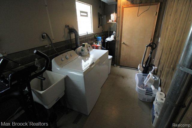 5001 DURNHAM Drive, Waterford, MI 48327 — Photo 15