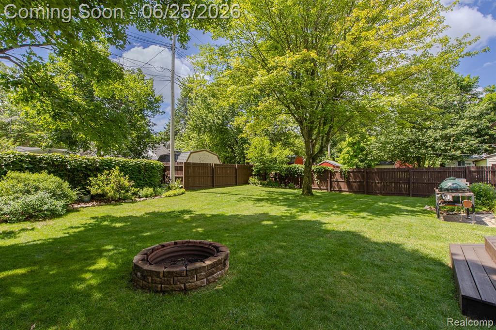 4741 Meadowbrook Avenue, Clarkston, MI 48348 — Photo 47