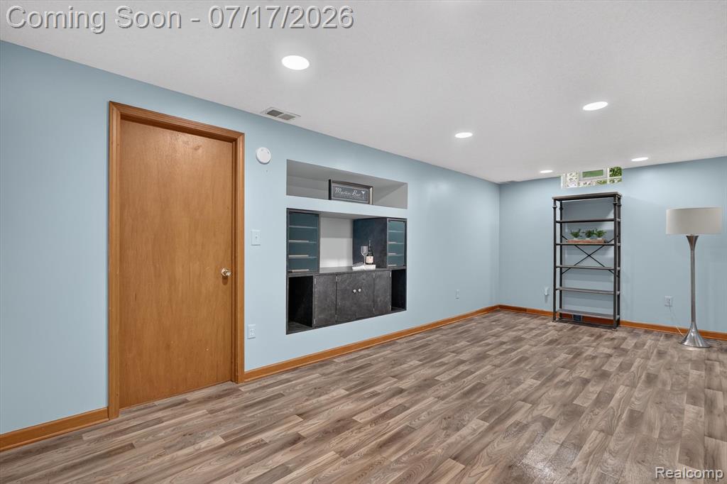 60309 Lamplighter Drive, New Hudson, MI 48165 — Photo 30