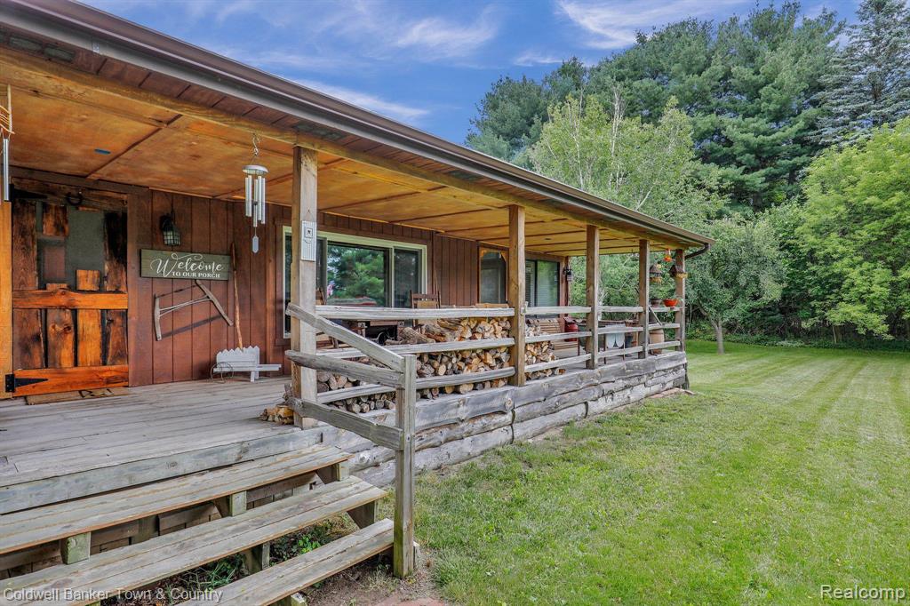 6068 W GRAND RIVER Road, Laingsburg, MI 48848 — Photo 3
