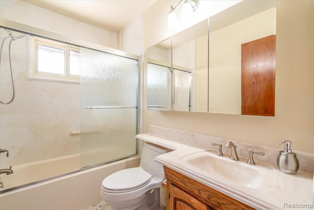 9436 Essex Street, Romulus, MI 48174 — Photo 33