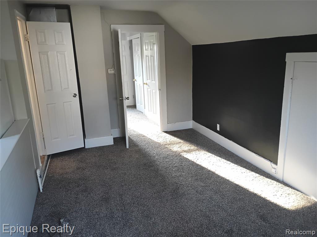 949 Boston Avenue, Waterford, MI 48328 — Photo 5
