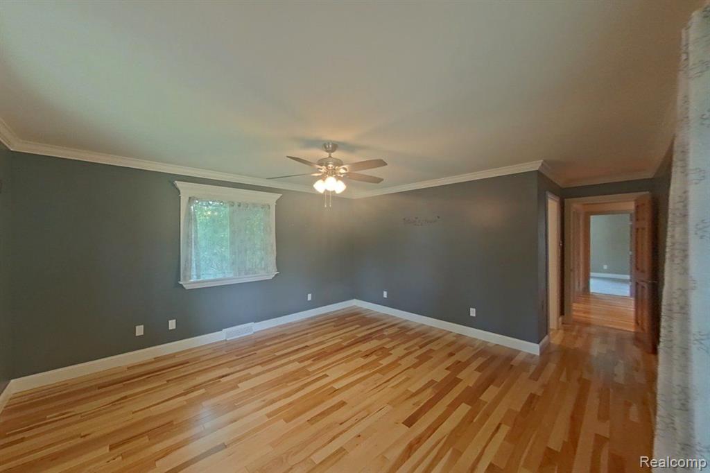 6523 ELLINWOOD Drive, White Lake, MI 48383 — Photo 22