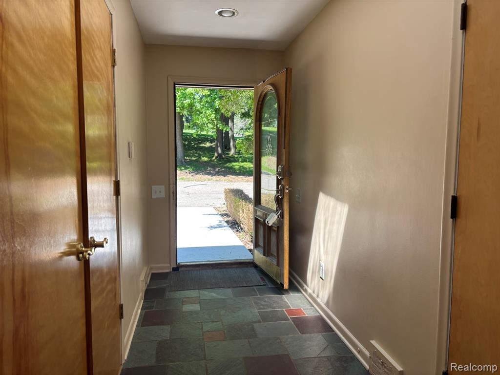 1918 Sherwood Glen, Bloomfield Hills, MI 48302 — Photo 40