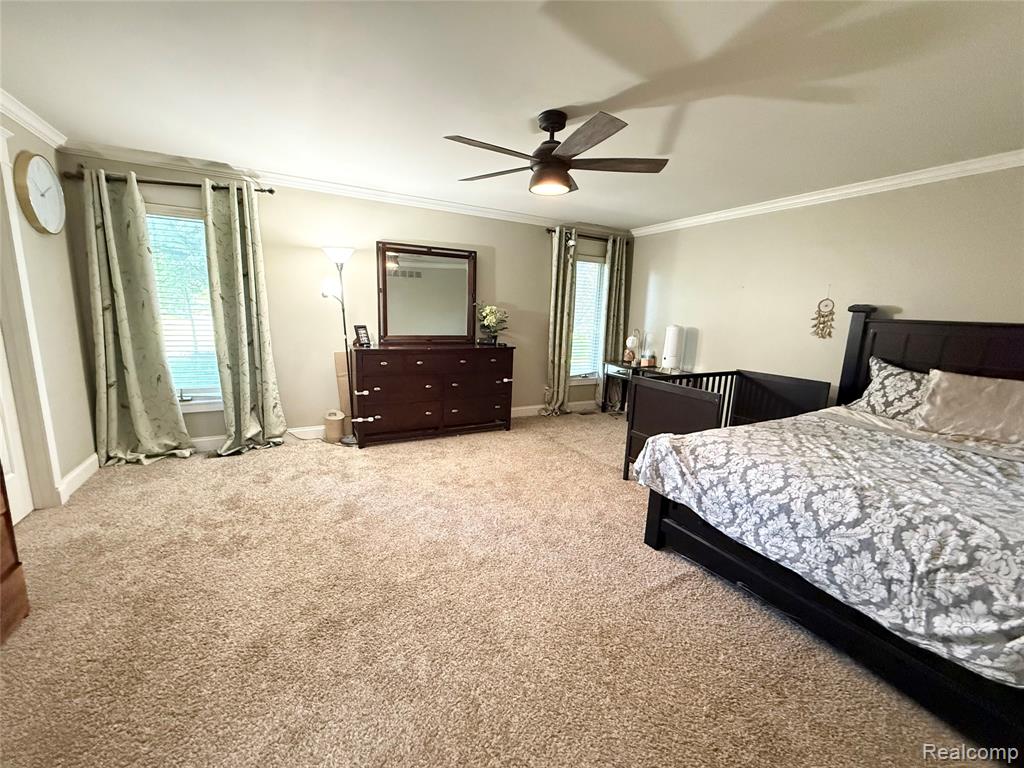 46557 Glen Pointe Drive, Utica, MI 48315 — Photo 28