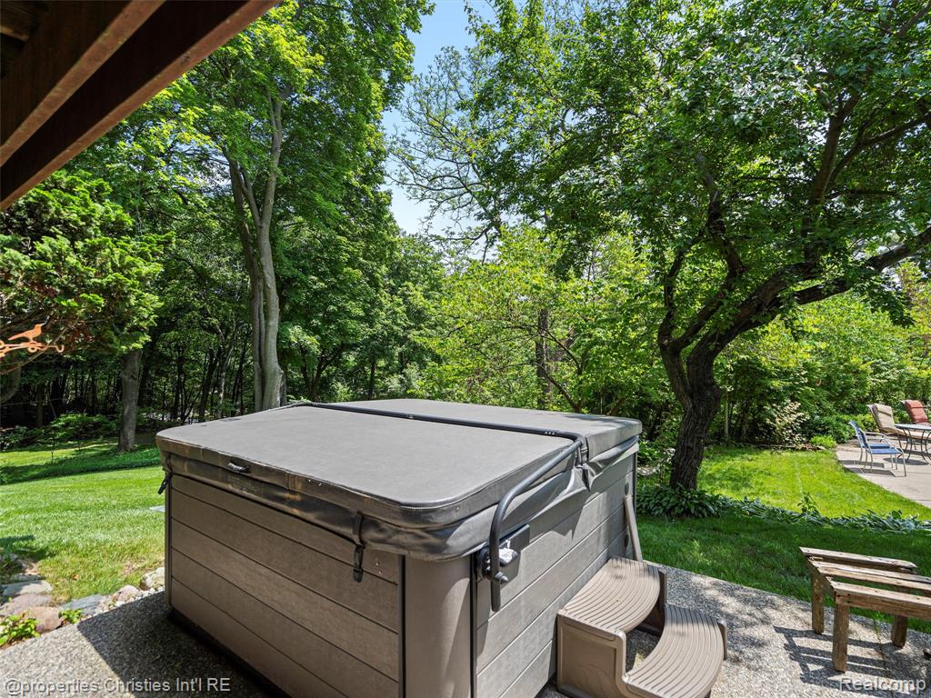 4383 Pine Tree Trail, Bloomfield Hills, MI 48302 — Photo 6