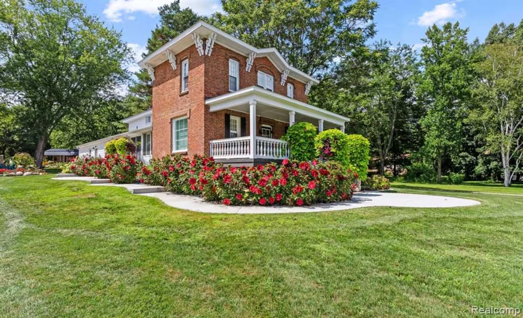 4567 N Seymour Road, Flushing, MI 48433