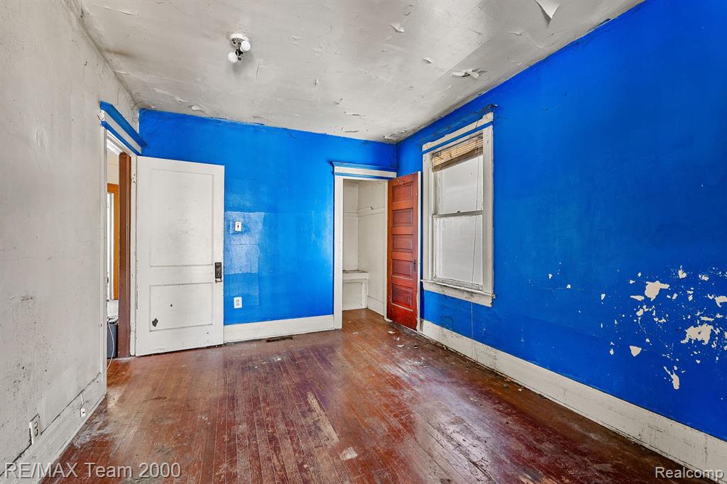 2187 HARDING Street, Detroit, MI 48214 — Photo 24