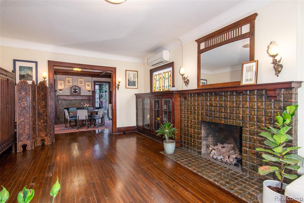 22 Edison Street, Detroit, MI 48202 — Photo 9