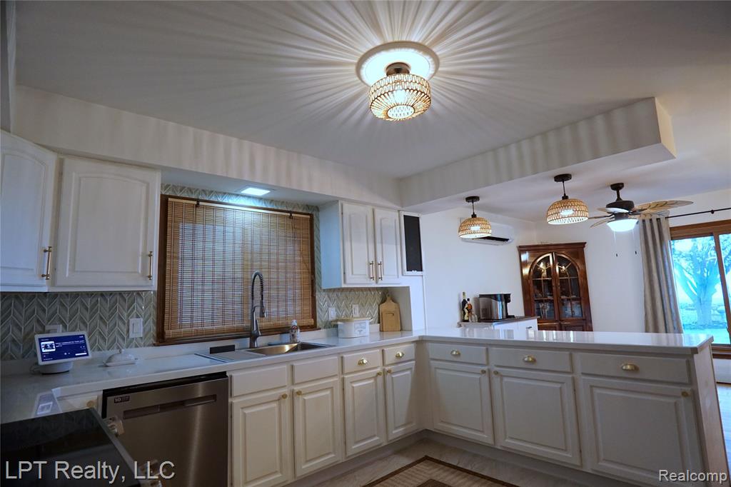 6210 Sterling Drive, Newport, MI 48166 — Photo 12