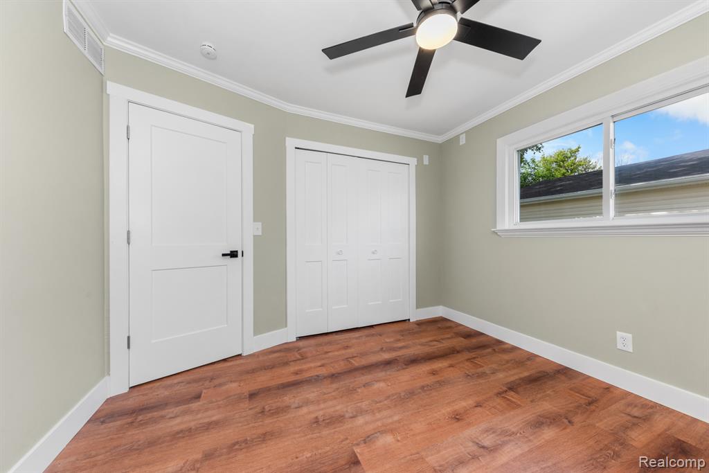 560 McMunn Street, South Lyon, MI 48178 — Photo 21