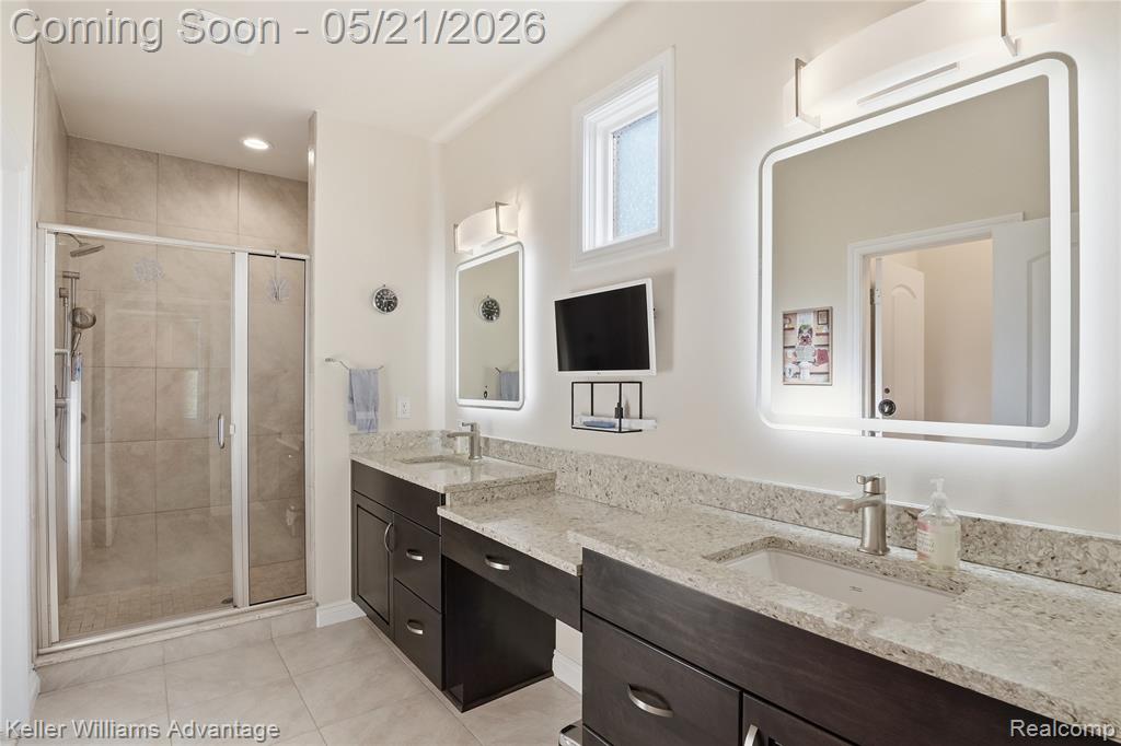 37125 White Tail Court, Farmington, MI 48335 — Photo 25