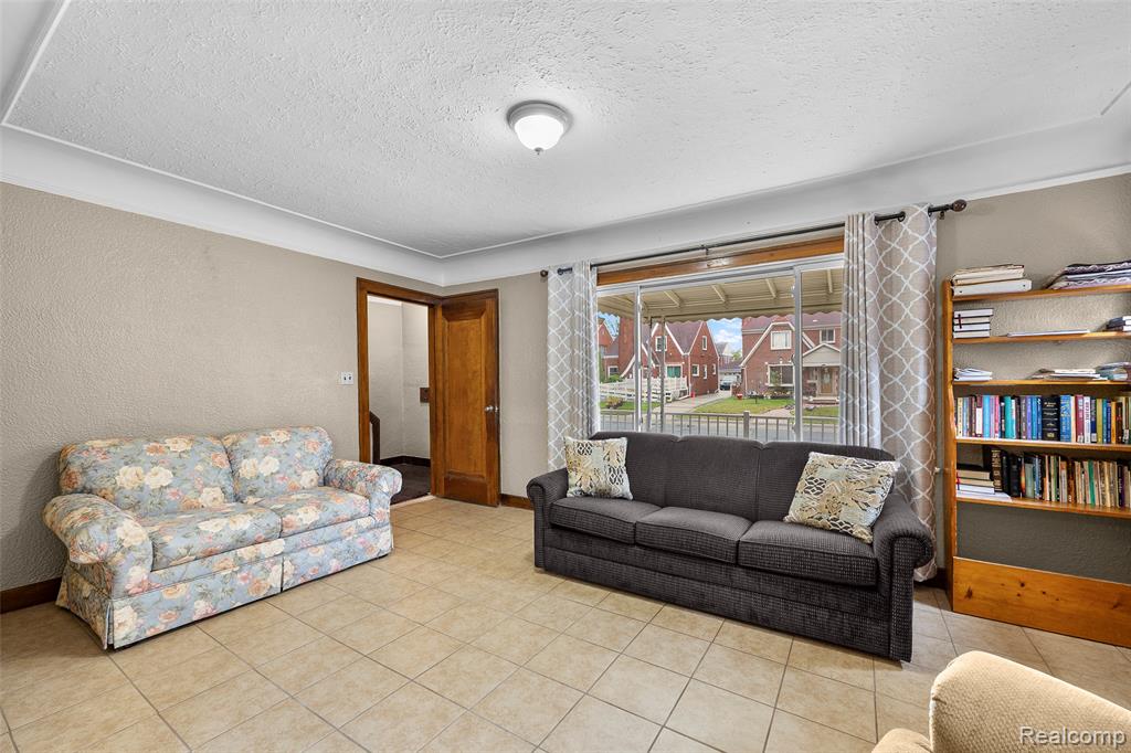 7741 Miller Road, Dearborn, MI 48126 — Photo 9