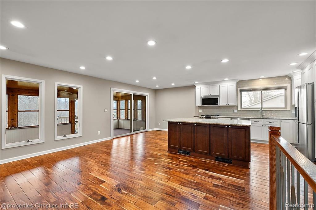 42610 Beechwood Drive, Canton, MI 48188 — Photo 6