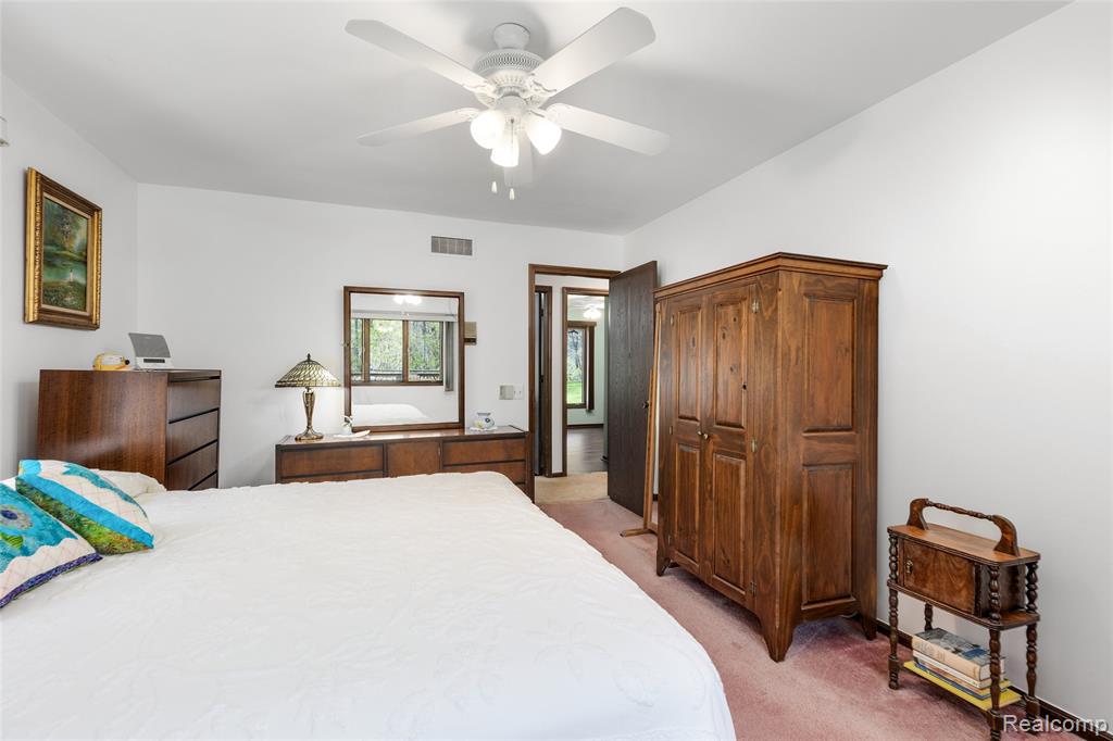 9730 Gibbs Road, Clarkston, MI 48348 — Photo 14