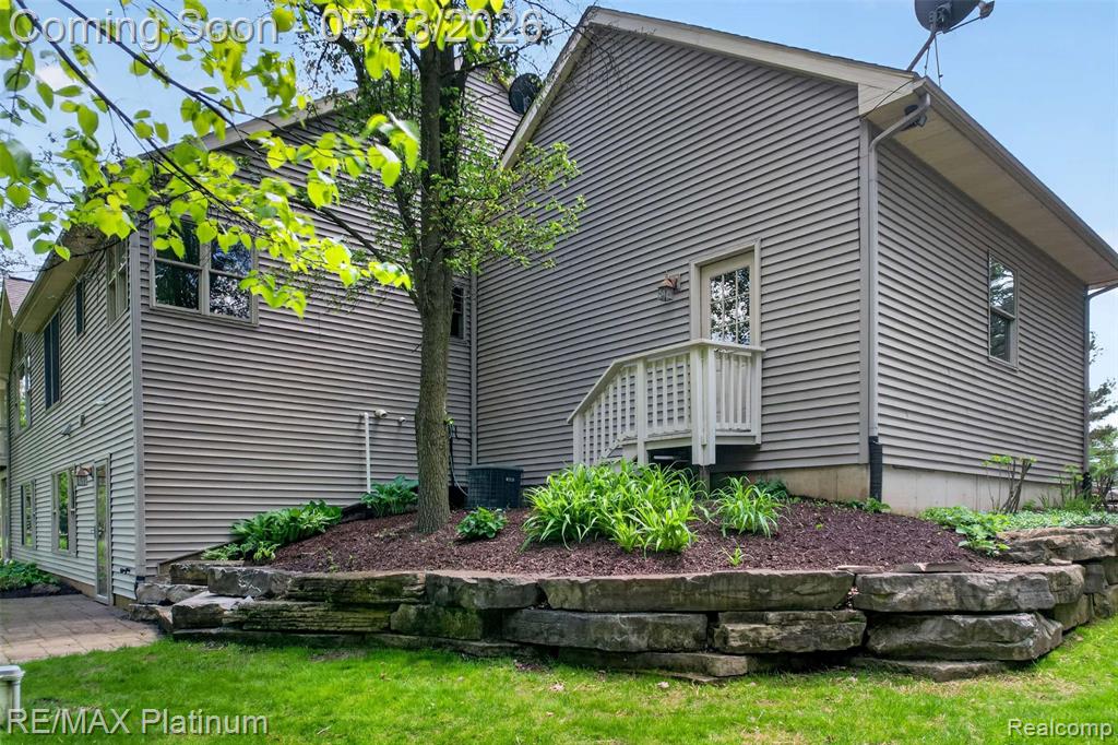 59360 Foxpointe Lane, South Lyon, MI 48178 — Photo 43