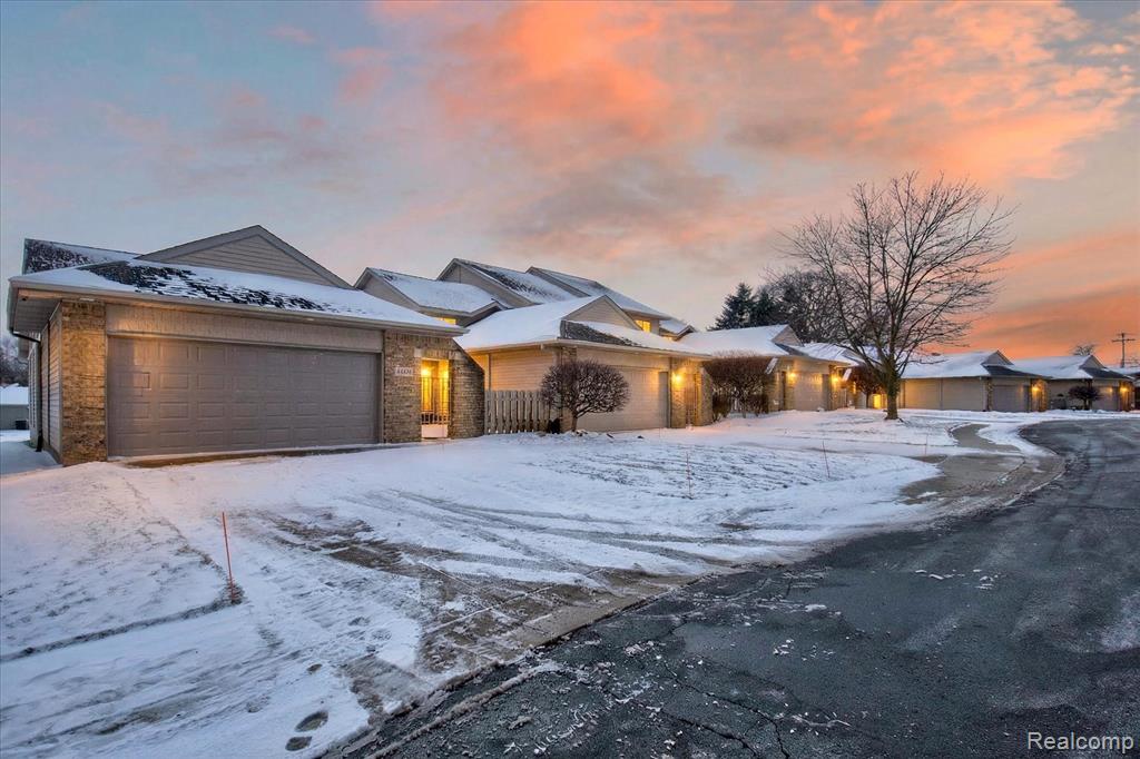 174 Addison Circle, 19, Fowlerville, MI 48836 — Photo 38