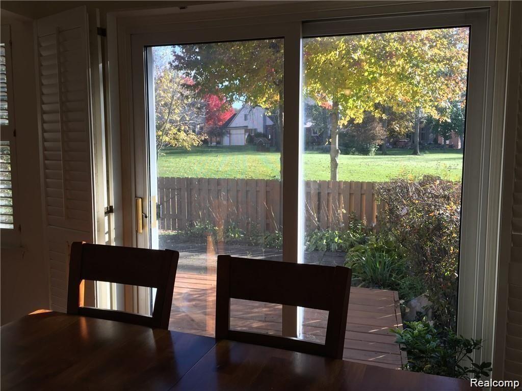 5727 NORTHFIELD Parkway, Troy, MI 48098 — Photo 10