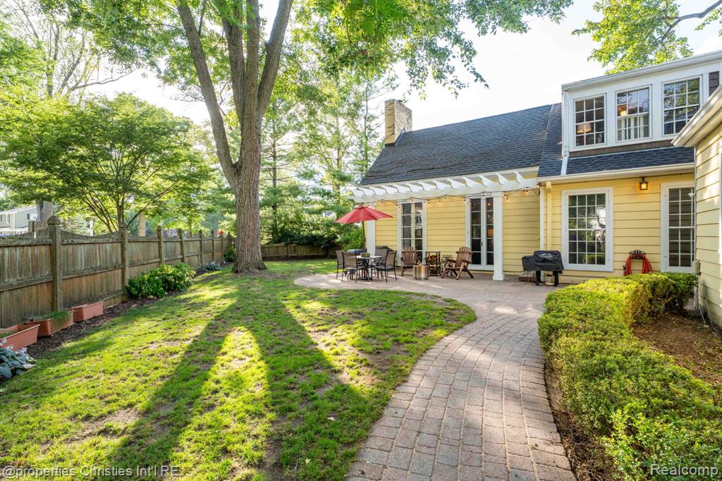 928 Poppleton Street, Birmingham, MI 48009 — Photo 61