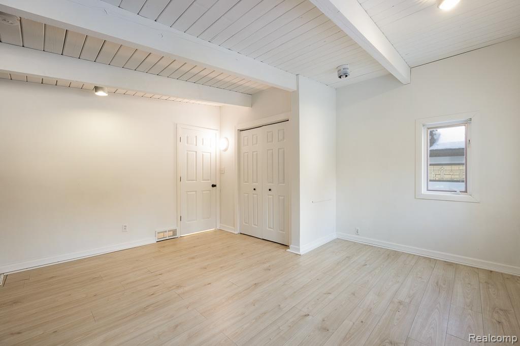 6005 Upper Straits Boulevard, West Bloomfield, MI 48324 — Photo 50
