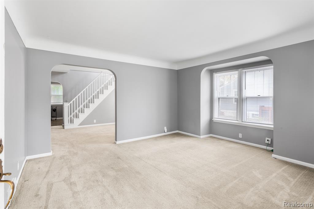 46 SMITH Court, Lake Orion, MI 48362 — Photo 10