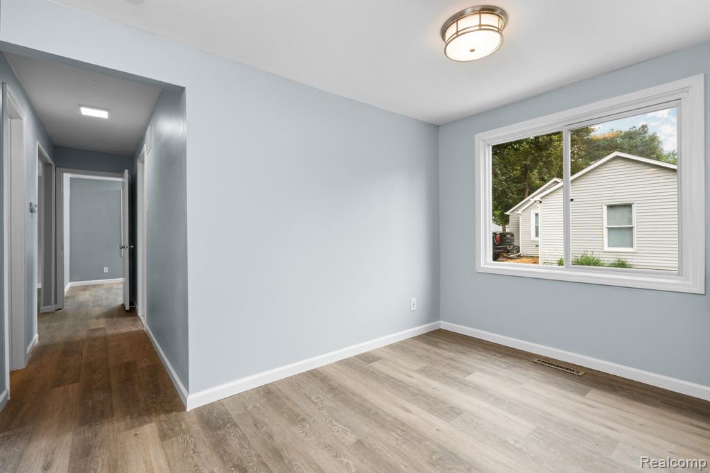 9110 Jay Street, Whitmore Lake, MI 48189 — Photo 16