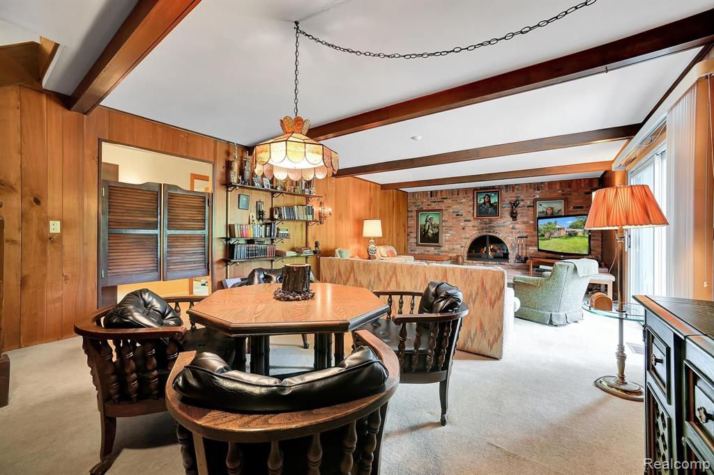 530 WHITEHALL Road, Bloomfield Hills, MI 48304 — Photo 21
