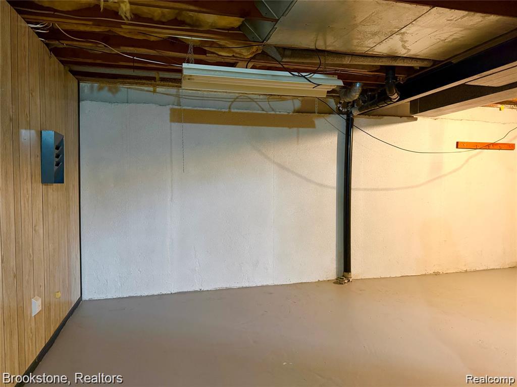 8401 18 Mile Road, Sterling Heights, MI 48313 — Photo 13