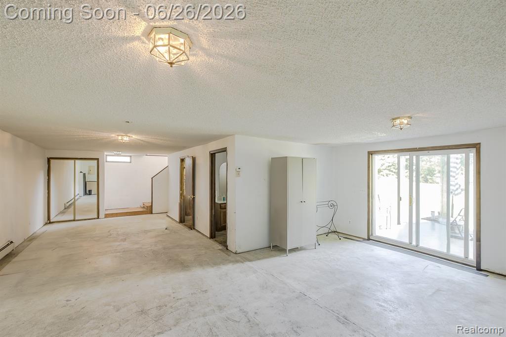 9635 Ortonville Road, Clarkston, MI 48348 — Photo 19