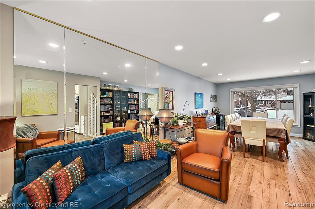 26010 Marlowe Place, Oak Park, MI 48237 — Photo 18